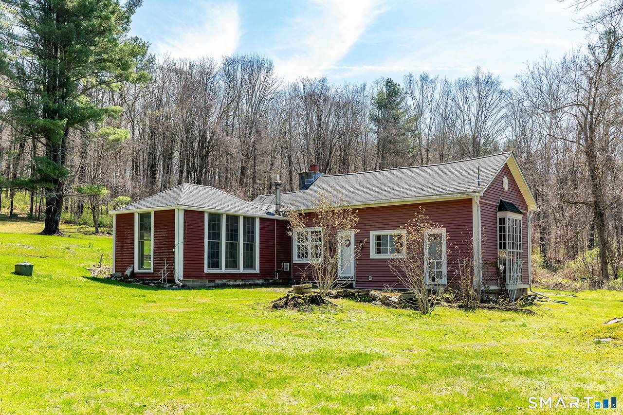 242 River Road - Photo 1