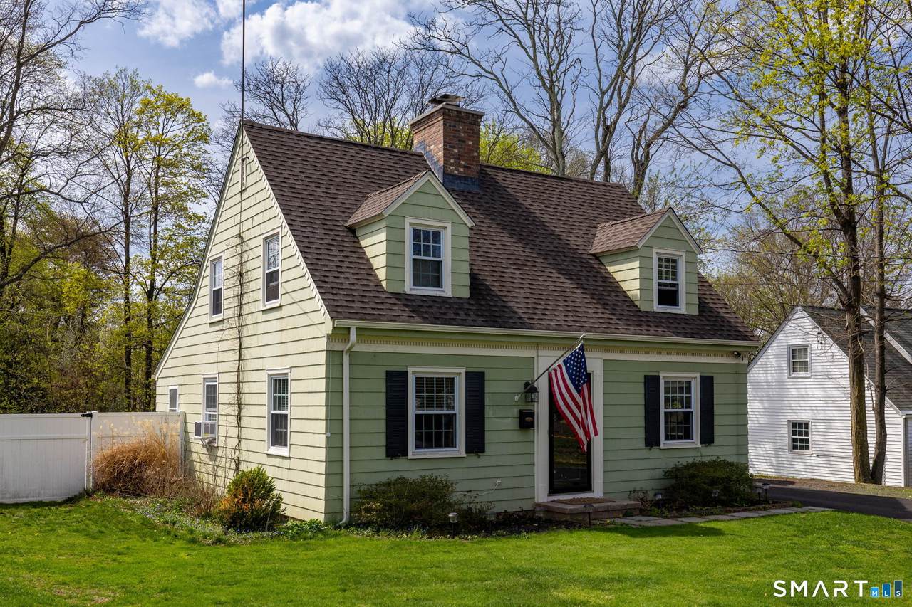 937 Main Street - Photo 1