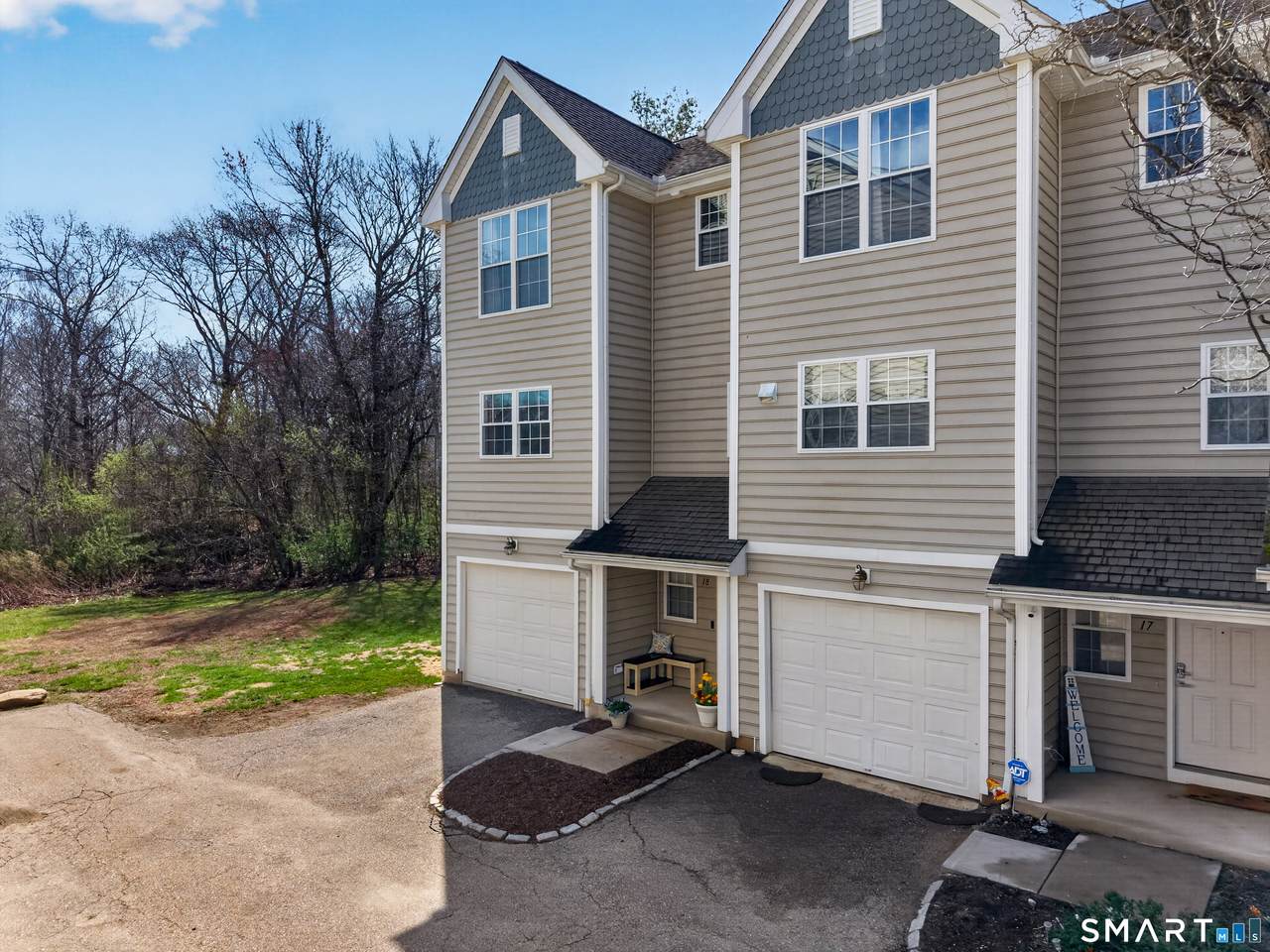 18 Forestview Drive - Photo 1