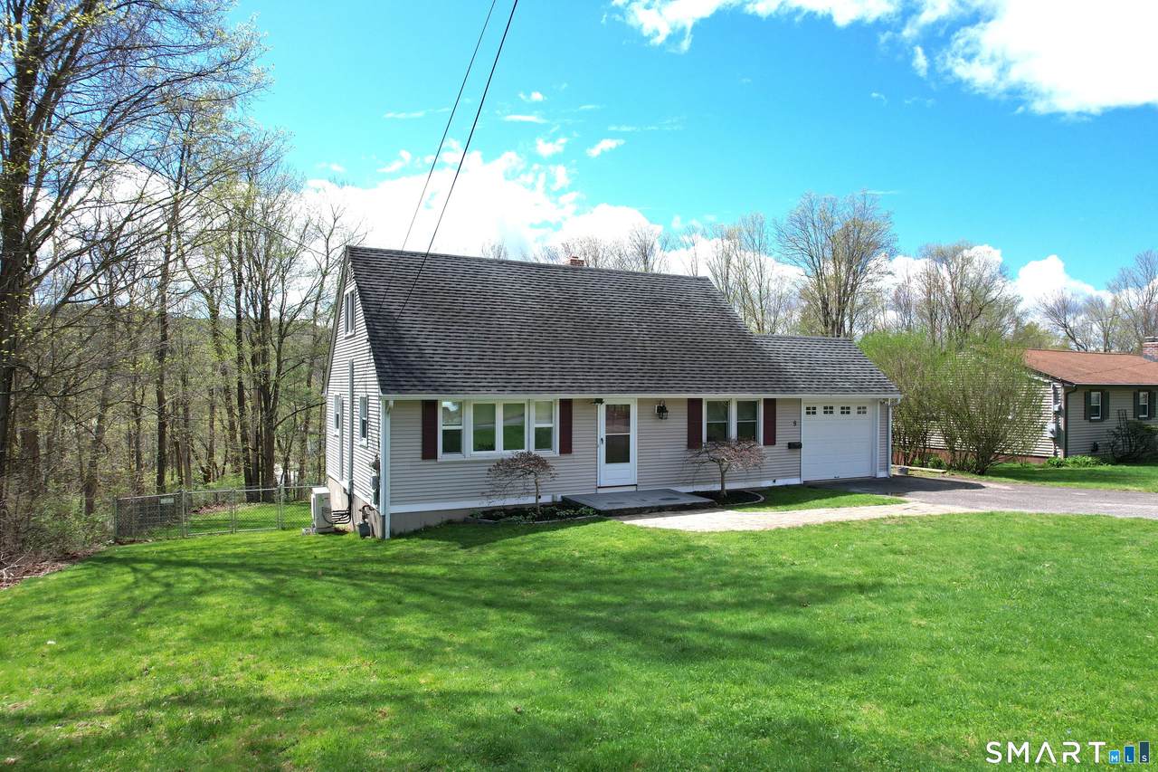 9 Colony Drive - Photo 1