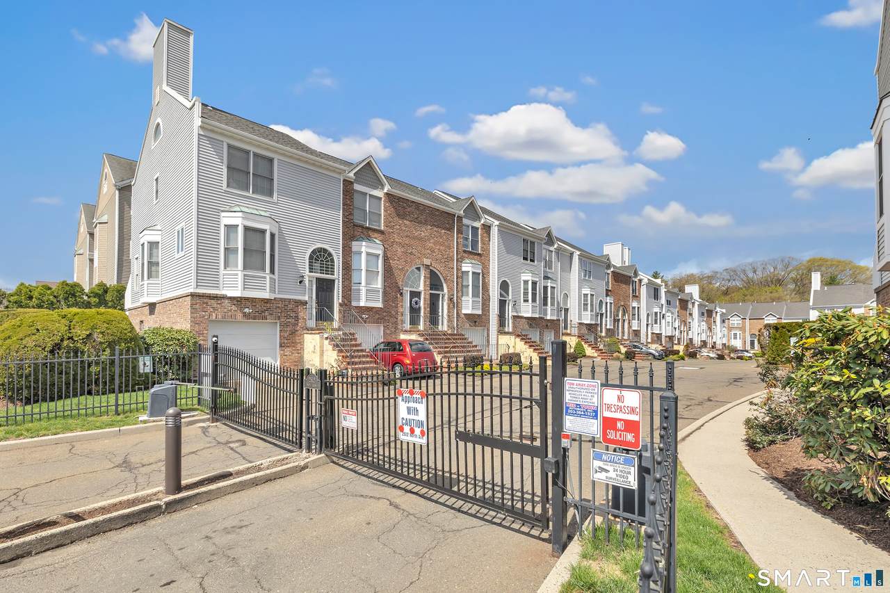 2612 North Avenue - Photo 1
