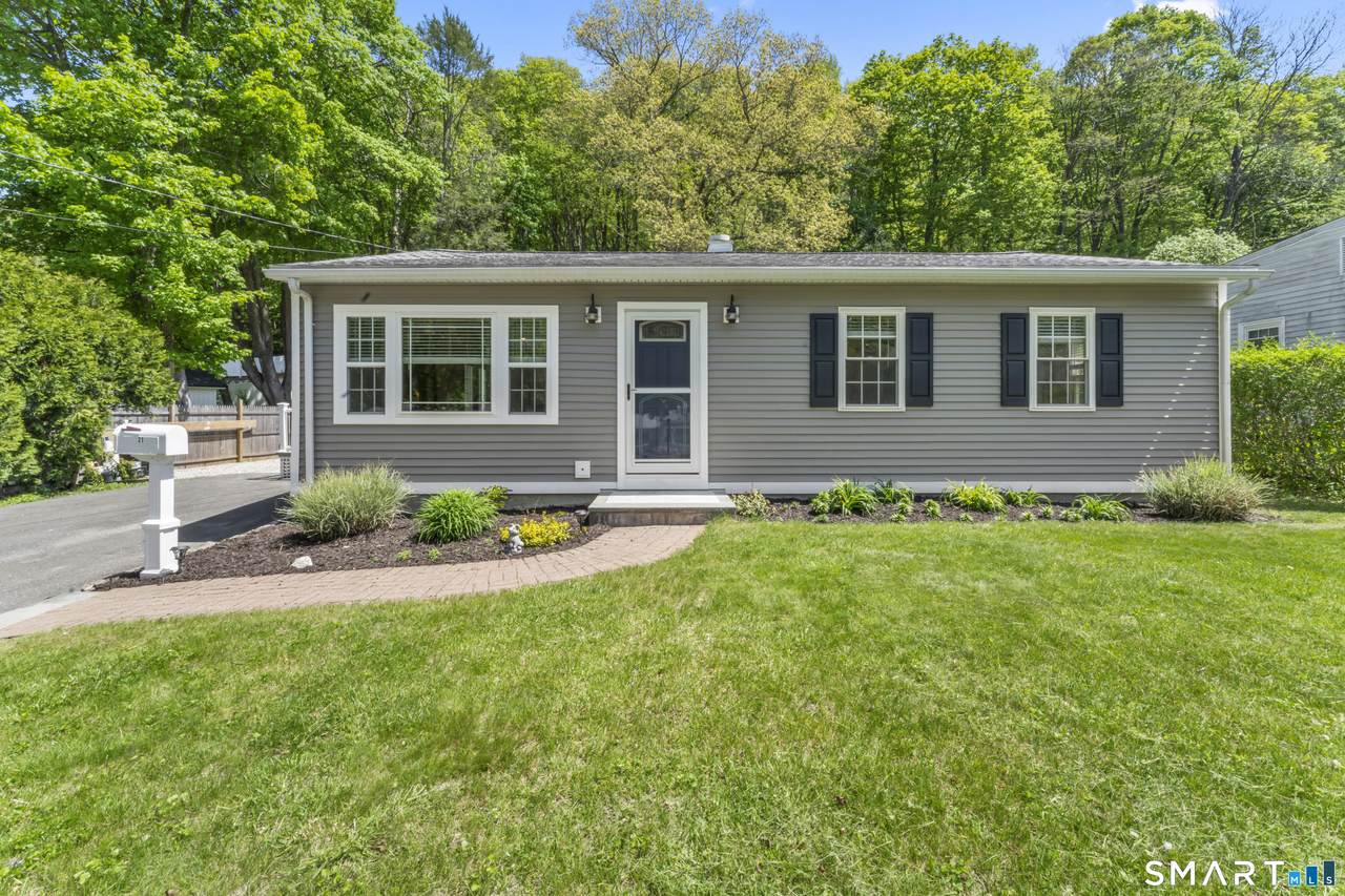 21 Topstone Drive - Photo 1