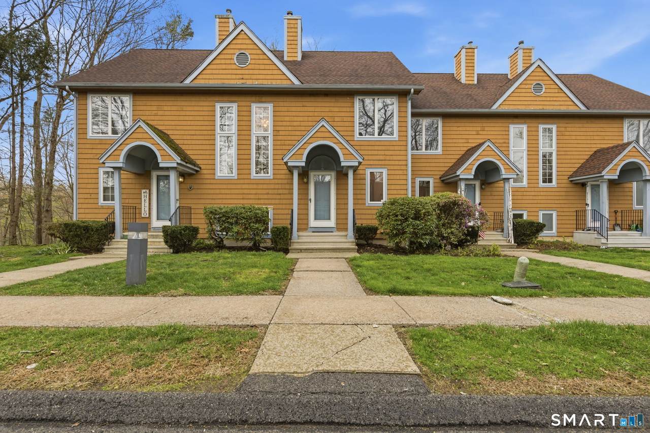 6 Elizabeth Court - Photo 1