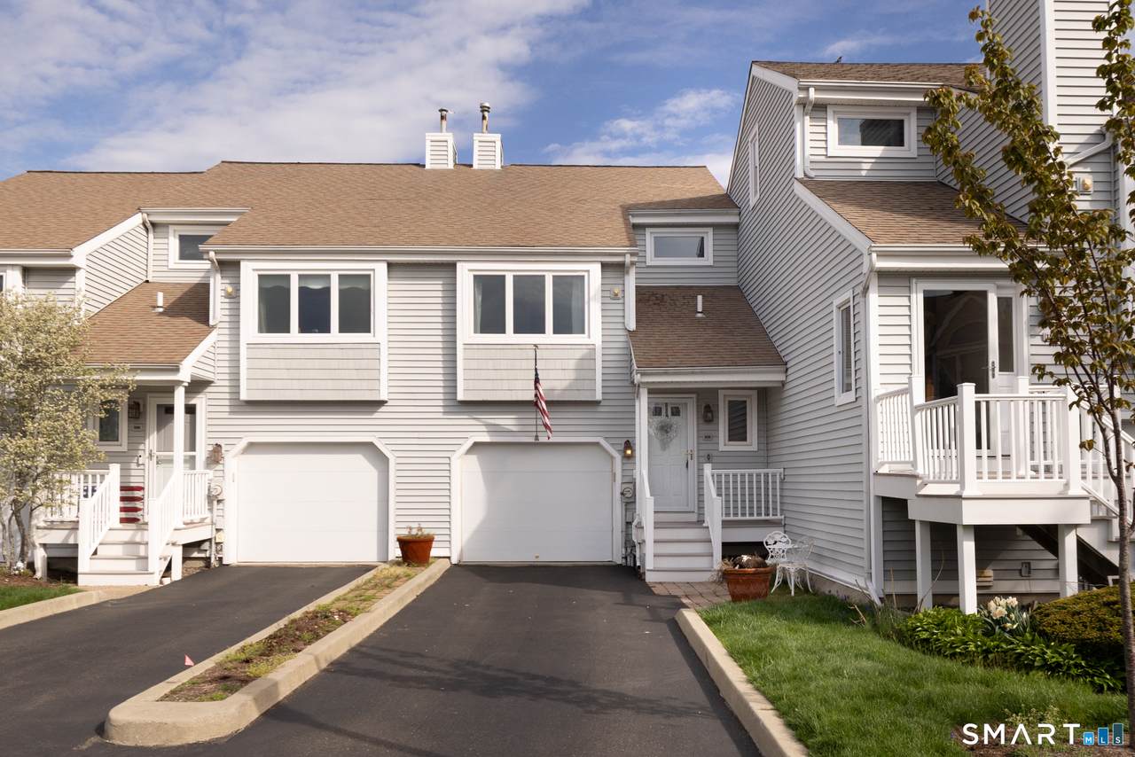108 Sandpiper Crescent - Photo 1