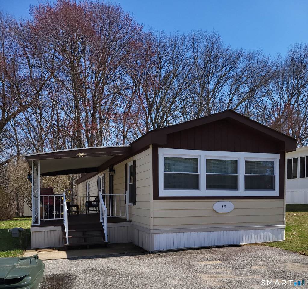136 Hunters Road - Photo 1