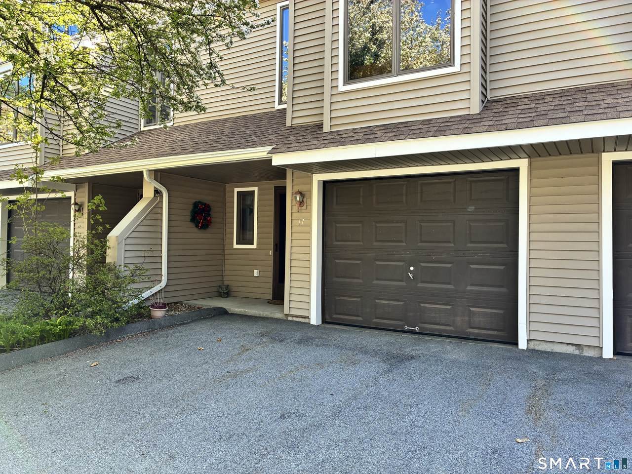 3 Westside Drive - Photo 1