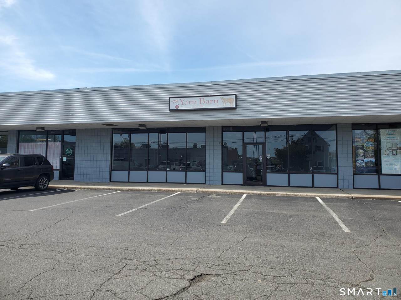 1666 Litchfield Turnpike - Photo 1