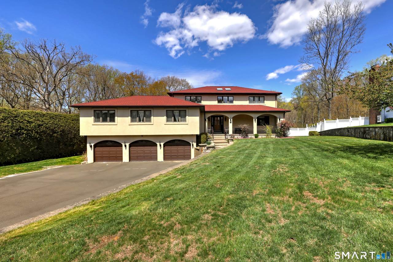 39 Visconti Drive - Photo 1