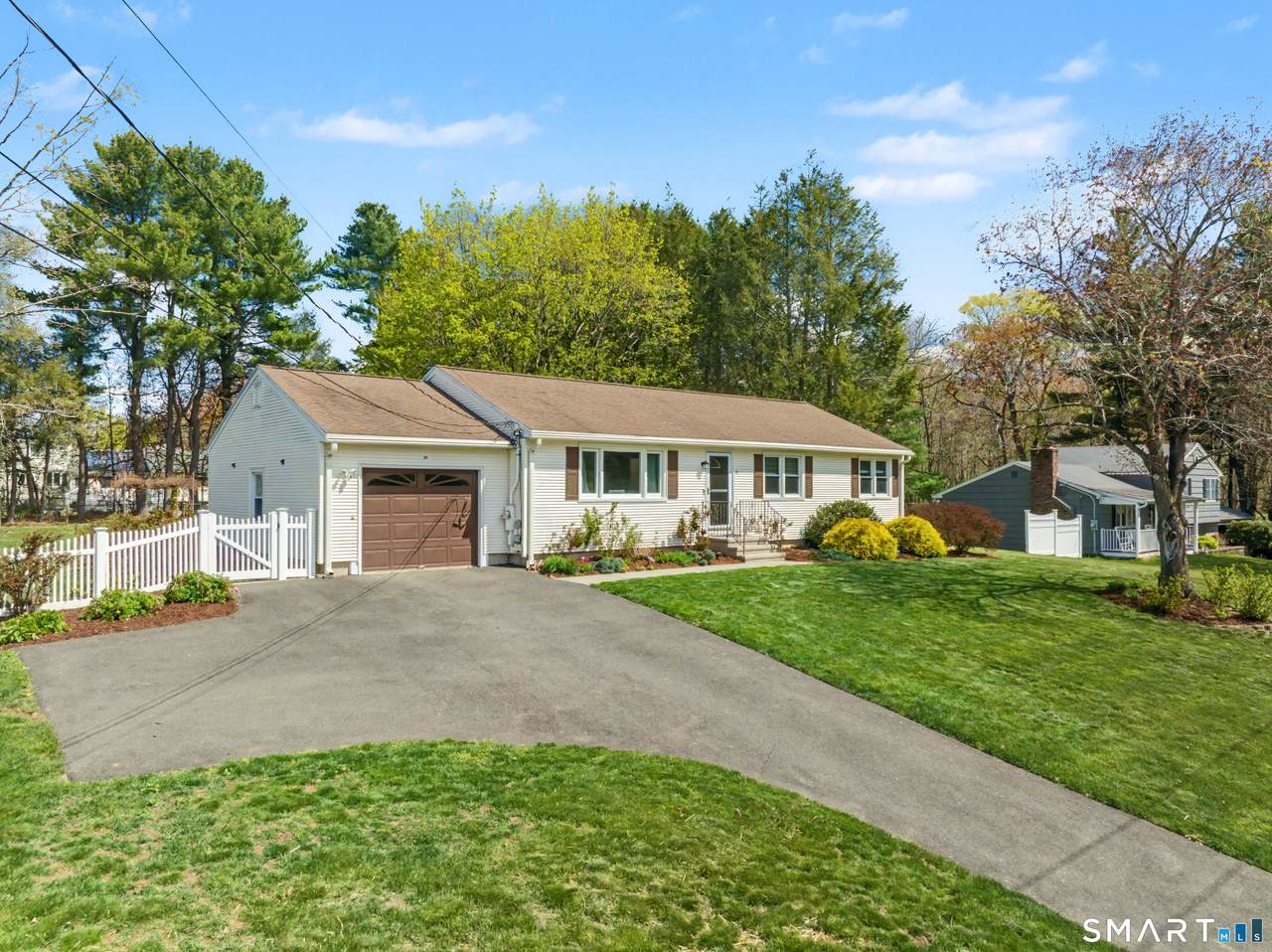55 Surrey Drive - Photo 1