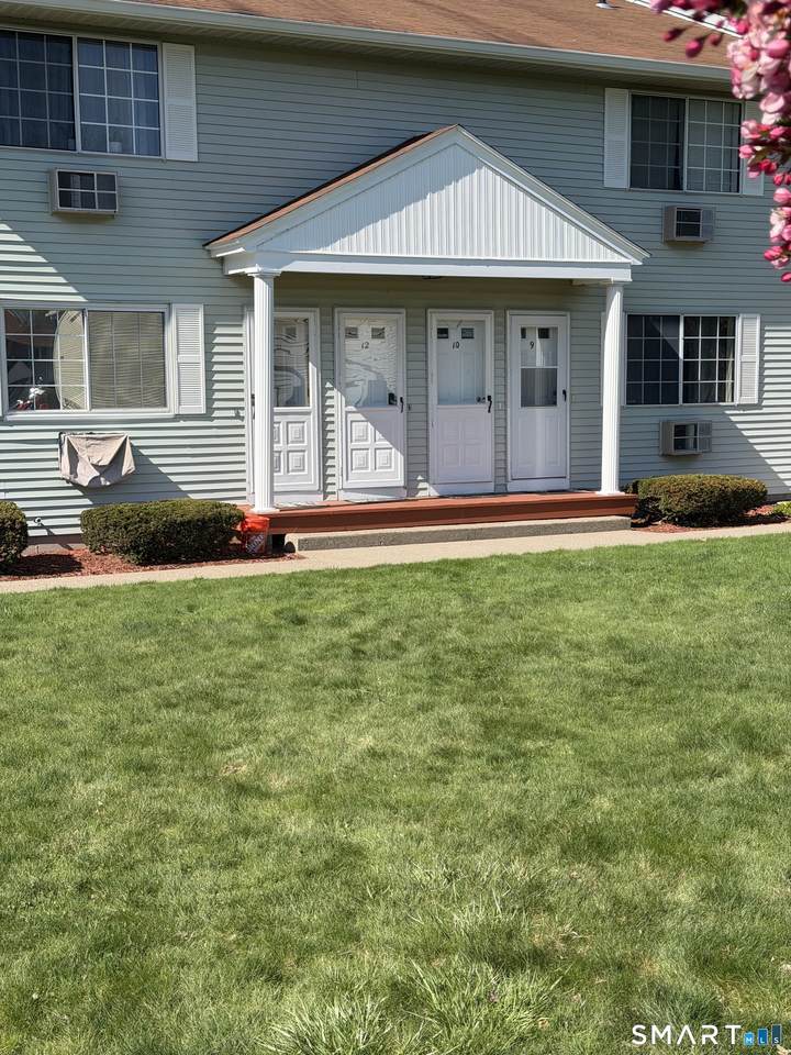 25 Lisa Court - Photo 1