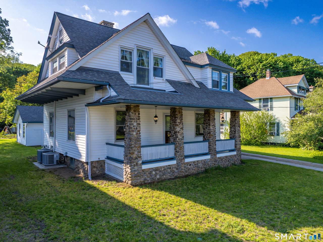 115 Thames Street - Photo 1