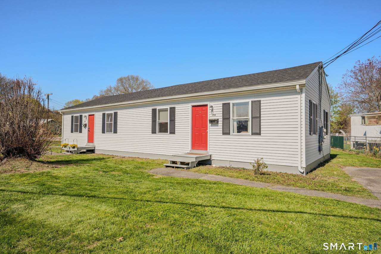 158 Midway Oval - Photo 1