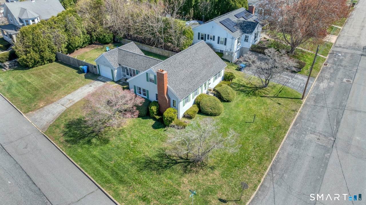 79 Longview Street - Photo 1