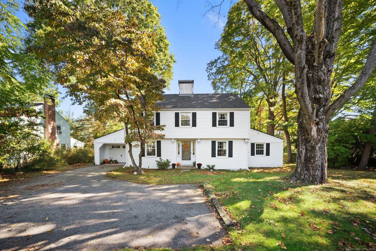 236 Ridgewood Road - Photo 1