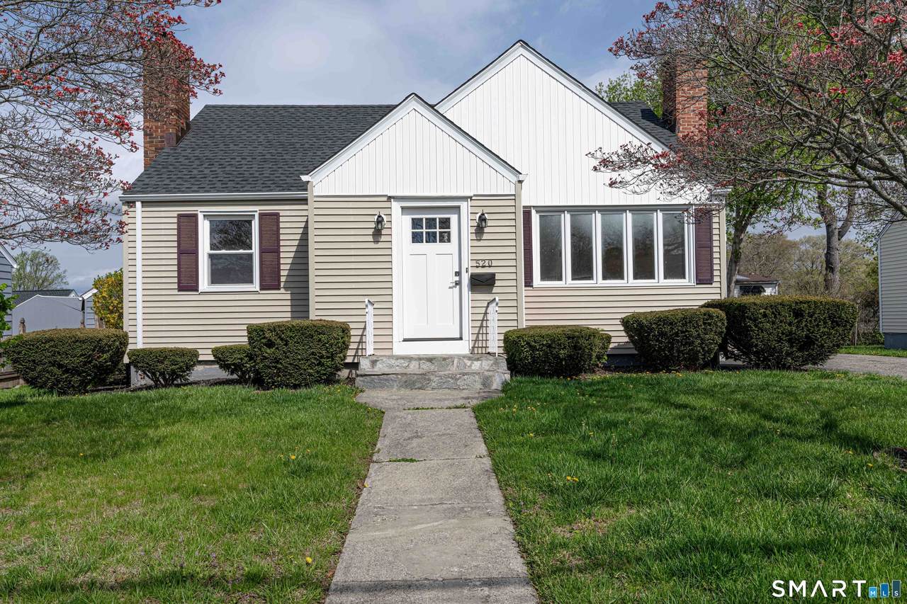 520 Goldenrod Avenue - Photo 1