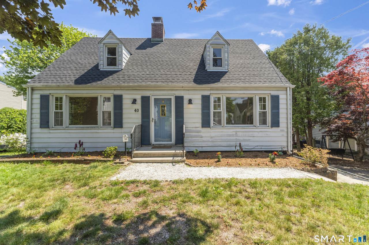 40 Cowan Avenue - Photo 1