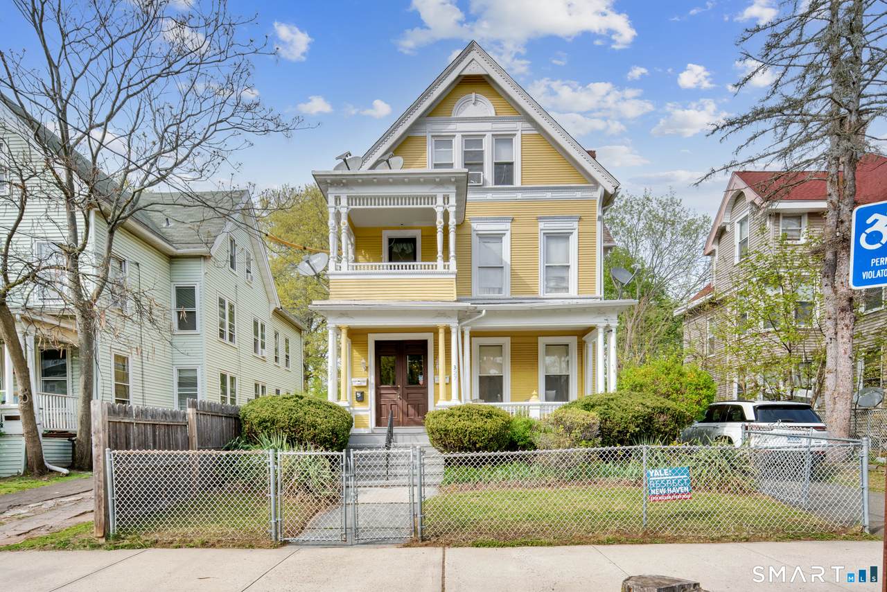 327 Edgewood Avenue - Photo 1