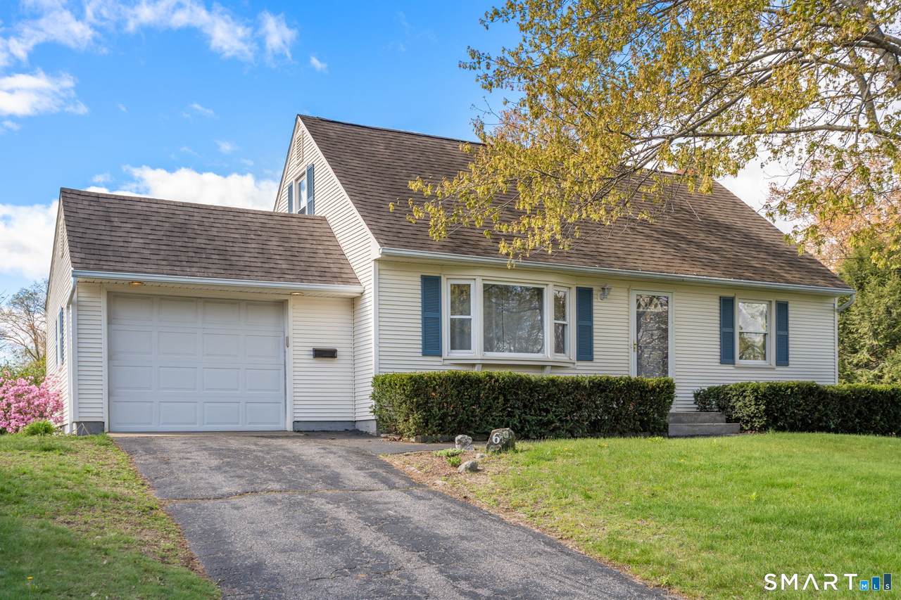 6 Roberts Road - Photo 1