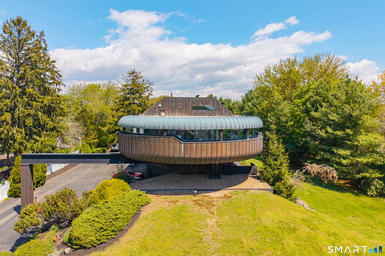 446 Whitfield Street - Photo 1