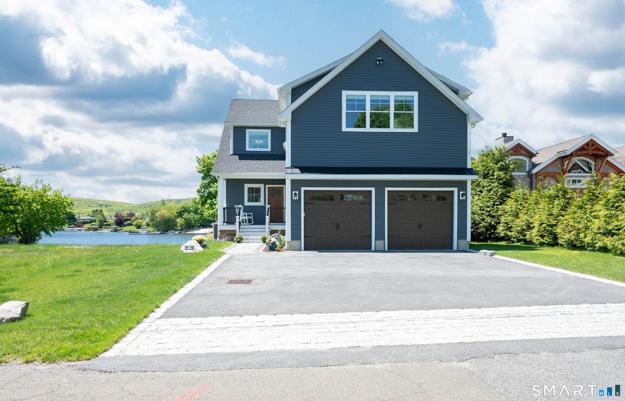 21 Lakeview Road - Photo 1