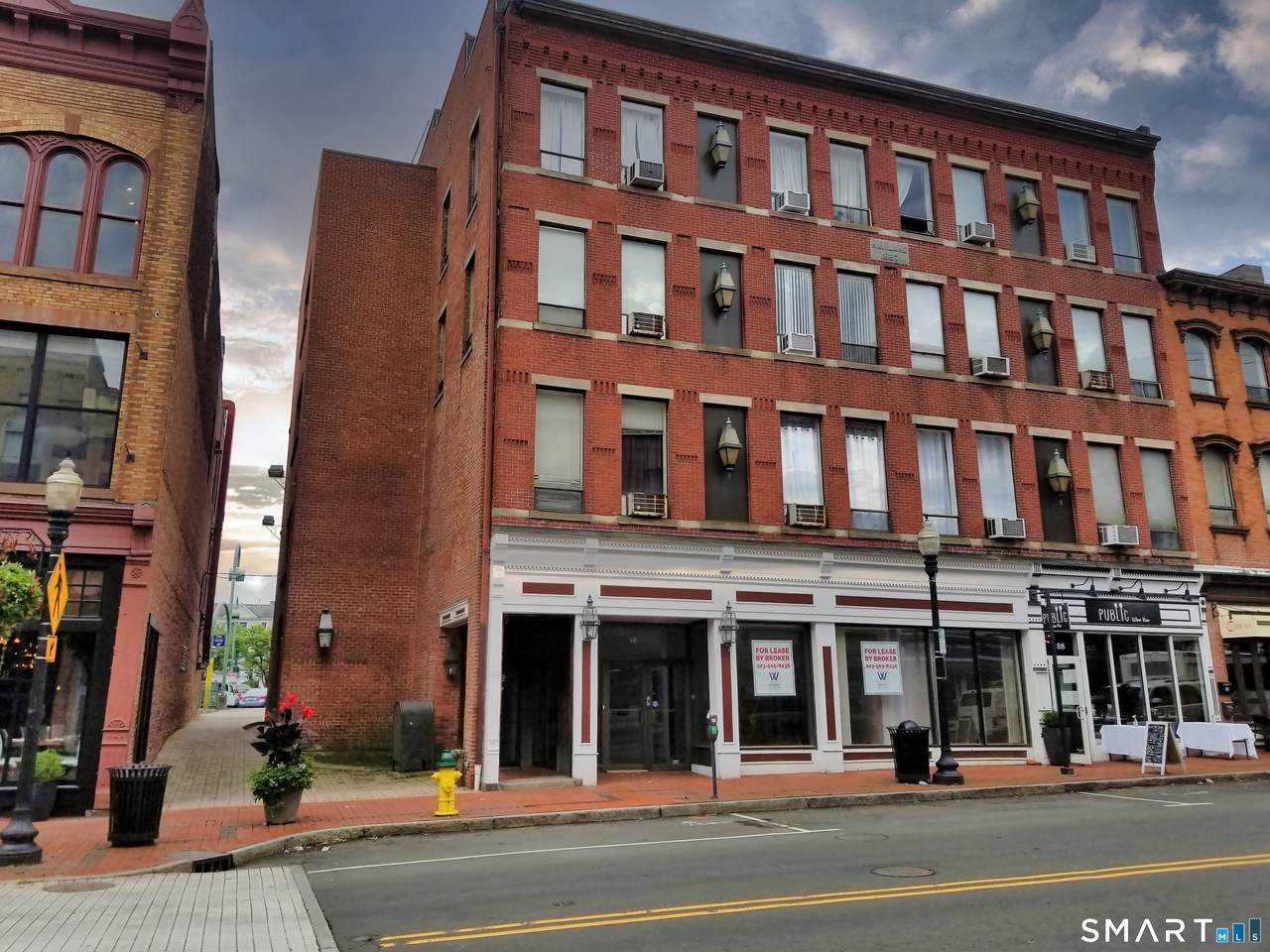 94 Washington Street - Photo 1