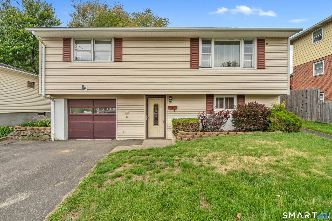 144 New Haven Avenue - Photo 1