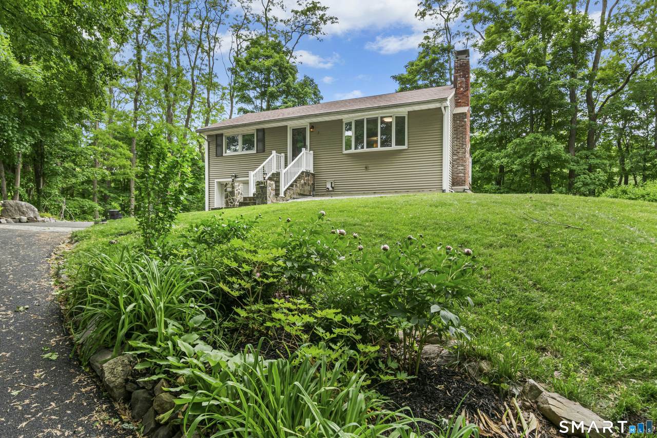 12 Rainbow Drive - Photo 1