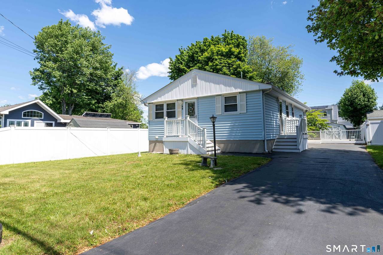 25 Waldo Street - Photo 1