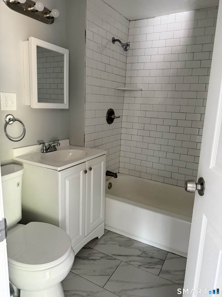 1231 Norman Street - Photo 1