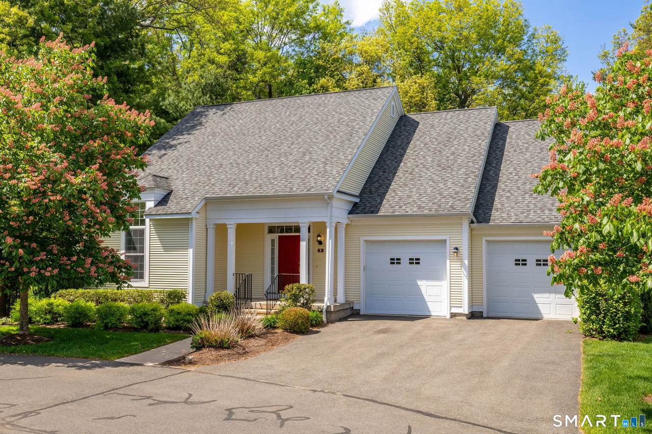 9 Ashton Circle - Photo 1