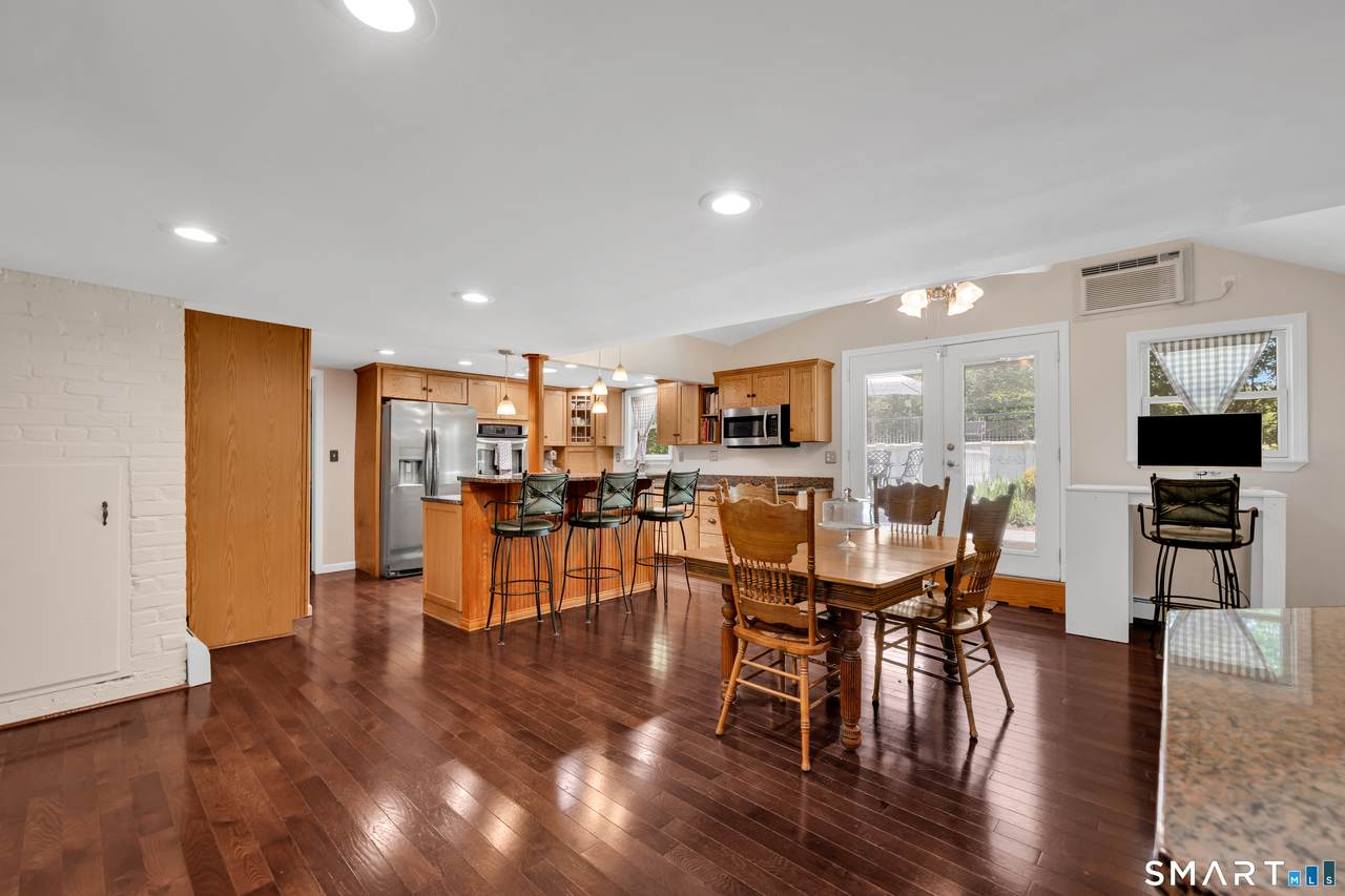 https://bt-photos.global.ssl.fastly.net/ctmls/1280_boomver_2_24175178-1.jpg