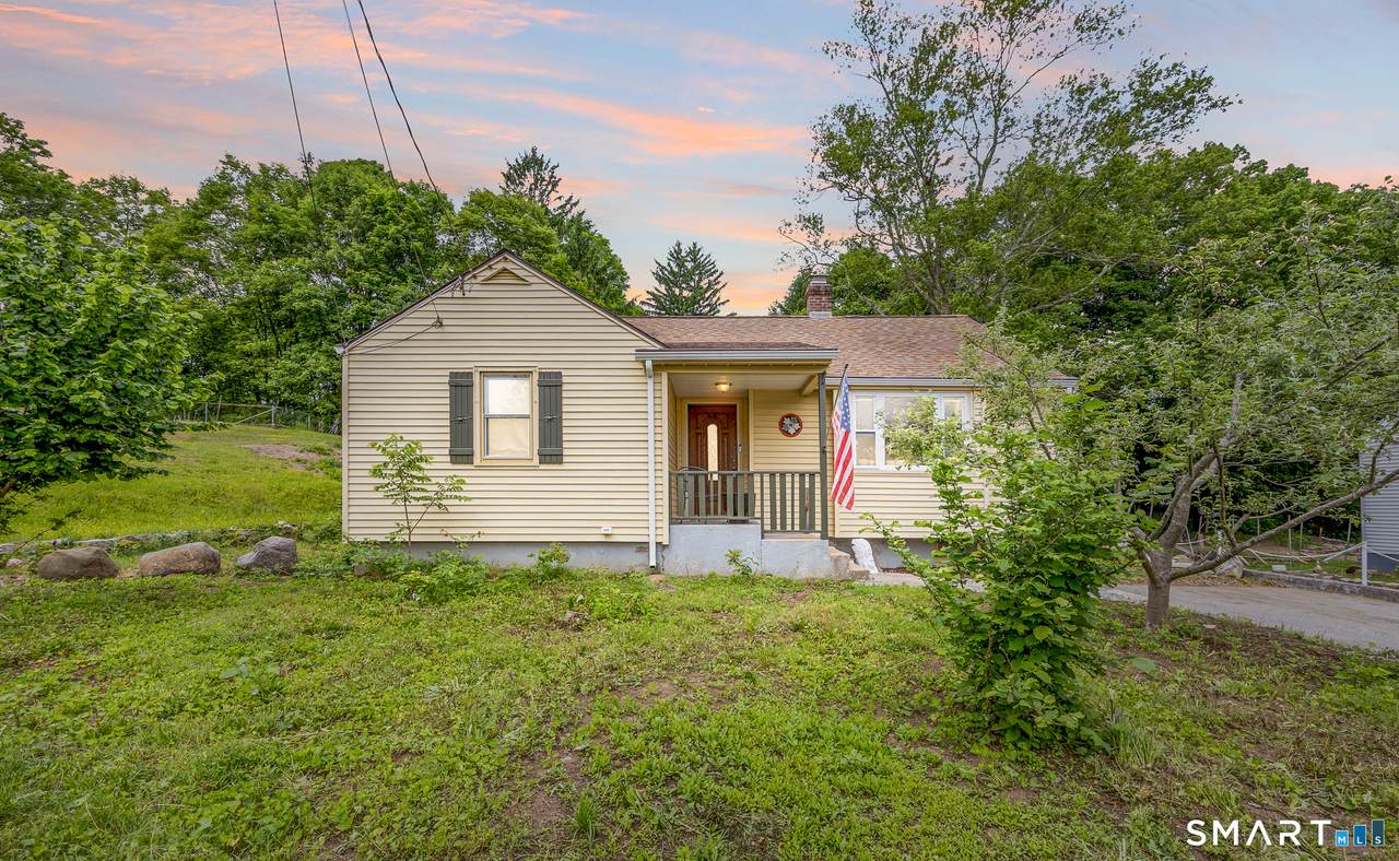 66 Gifford Avenue - Photo 1