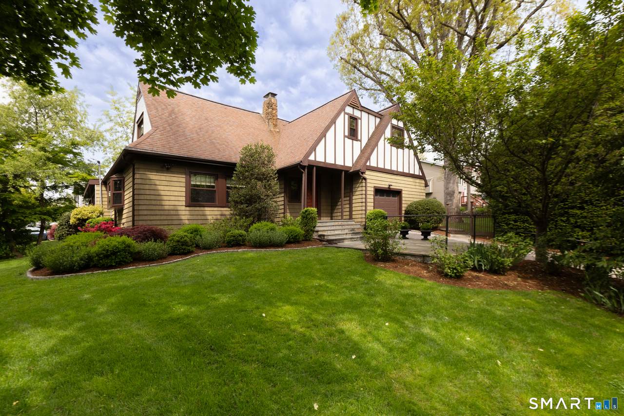 6 Bon Air Avenue - Photo 1