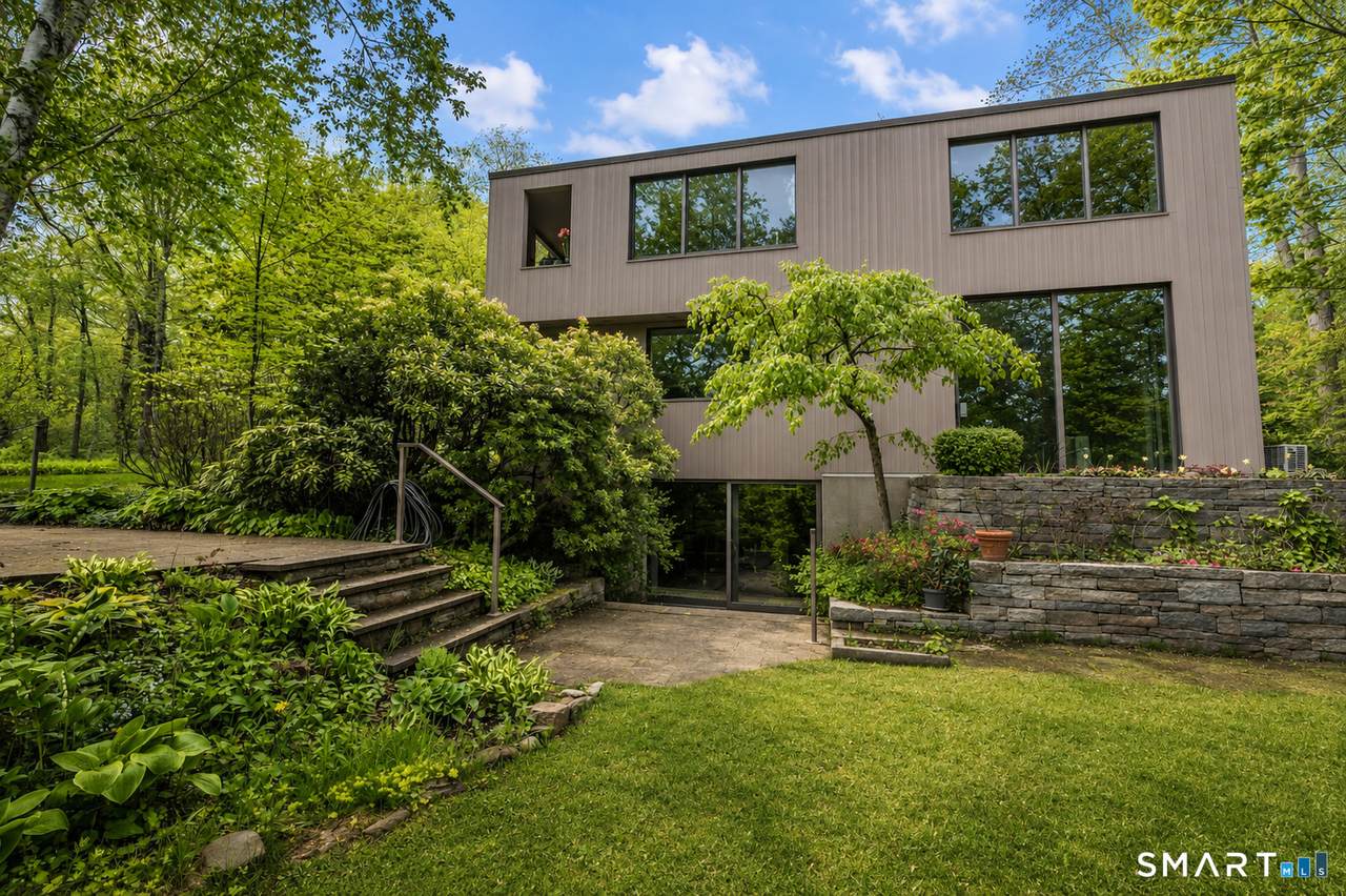 370-R Maiden Lane - Photo 1