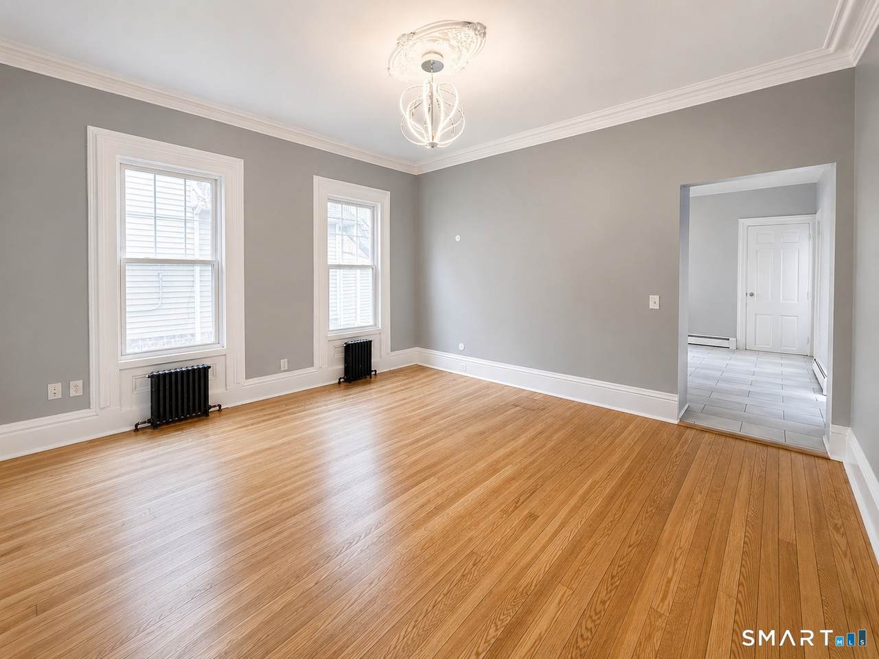 212 Norman Street - Photo 1