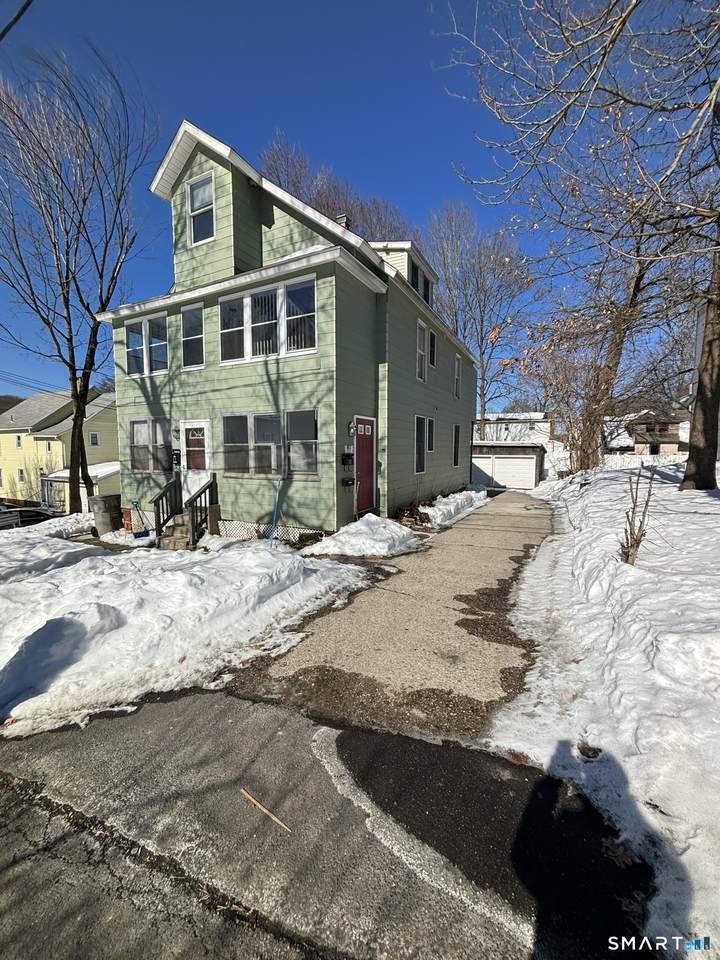 11 Roberts Street - Photo 1