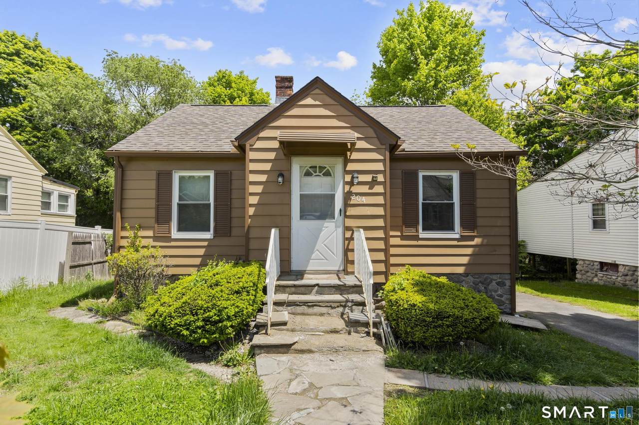 204 Bouley Avenue - Photo 1