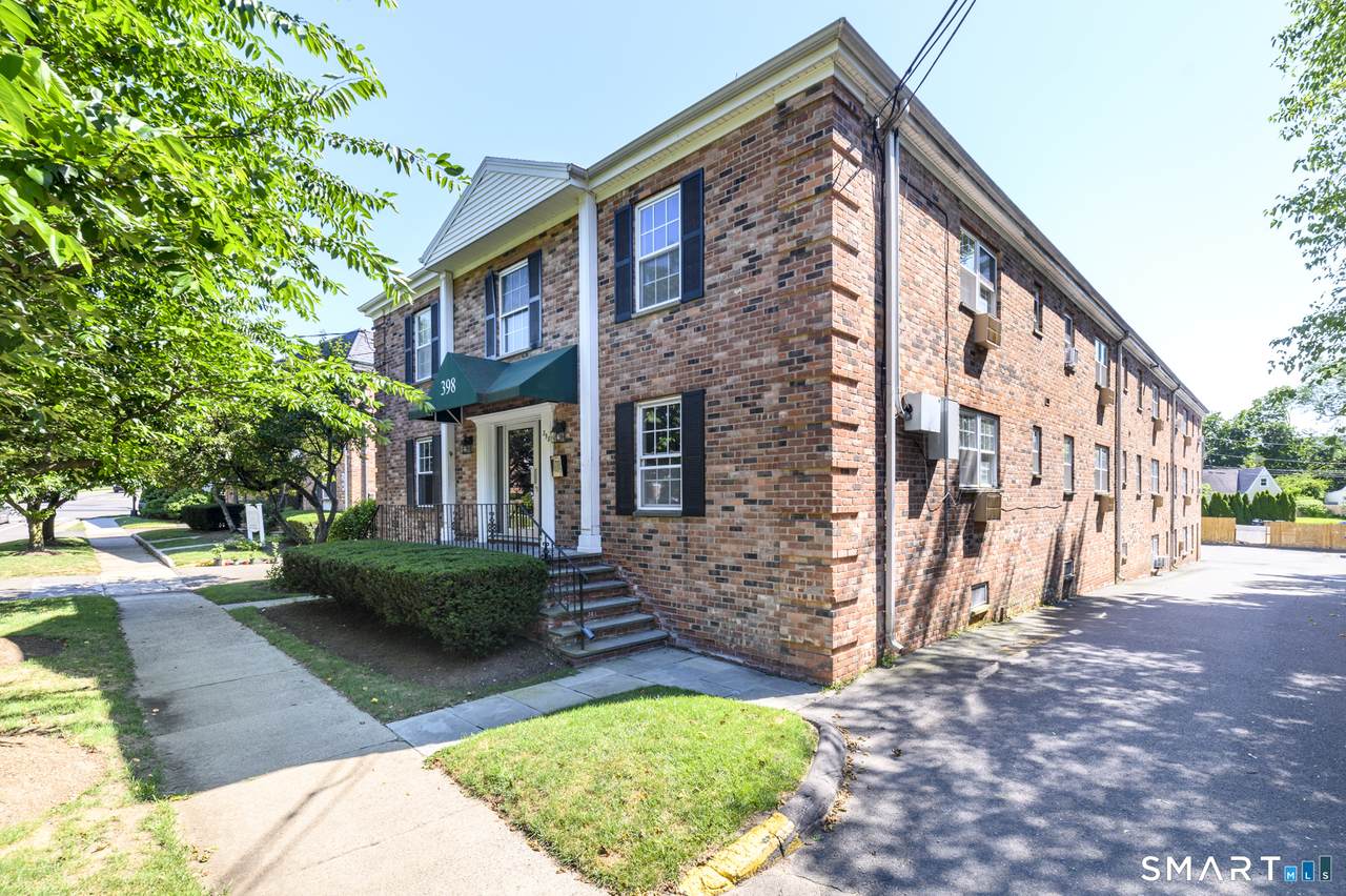 398 Courtland Avenue - Photo 1