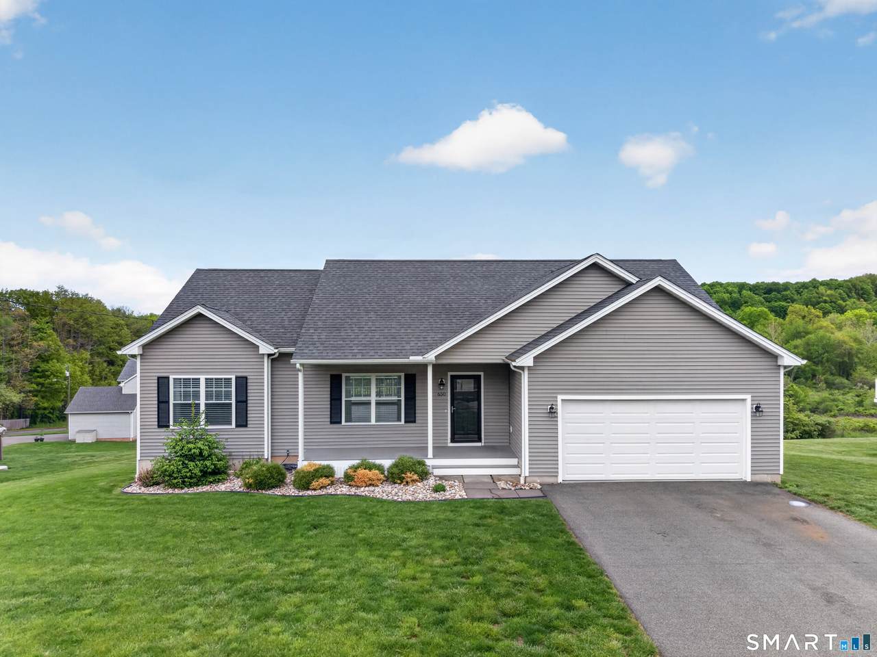 650 Ridgewood Road - Photo 1