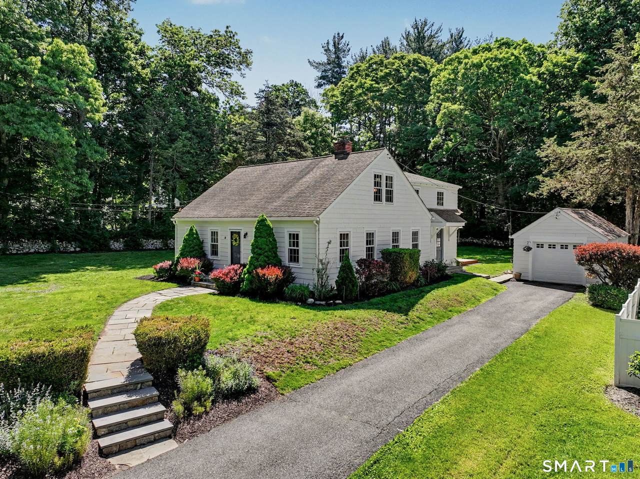18 Deerfield Road - Photo 1