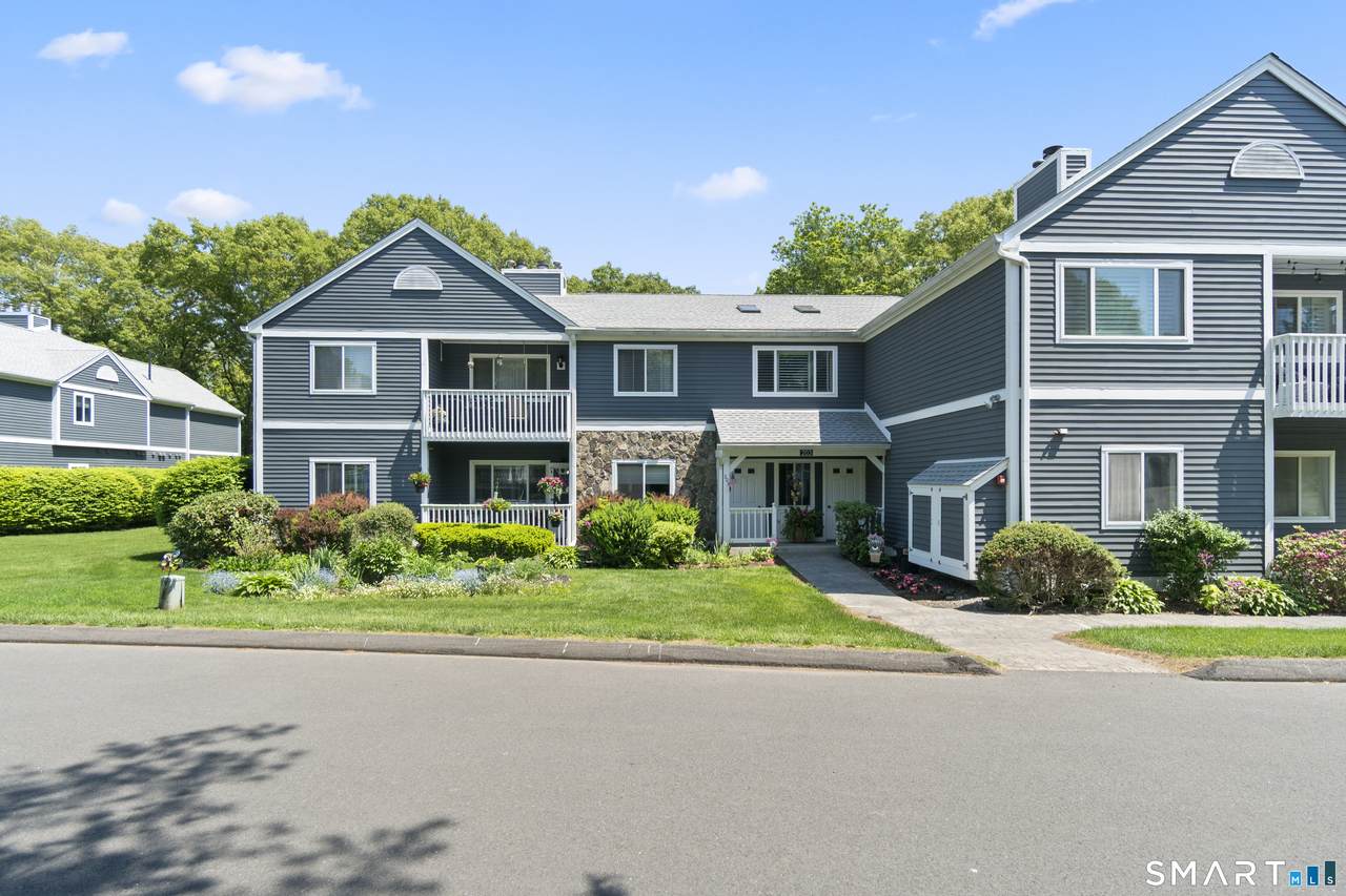203 Windgate Circle - Photo 1
