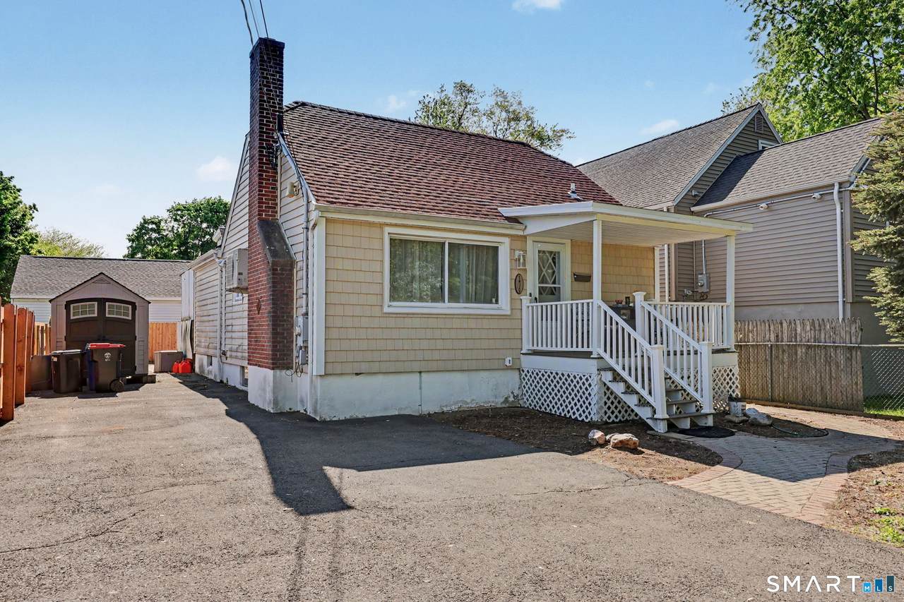 174 Woodward Avenue - Photo 1