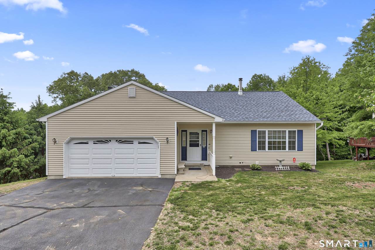 45 Wisteria Drive - Photo 1