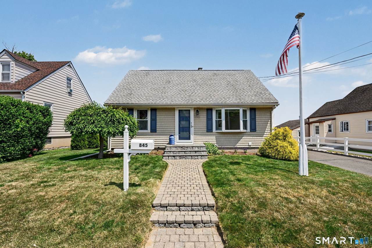 845 Knapps Highway - Photo 1