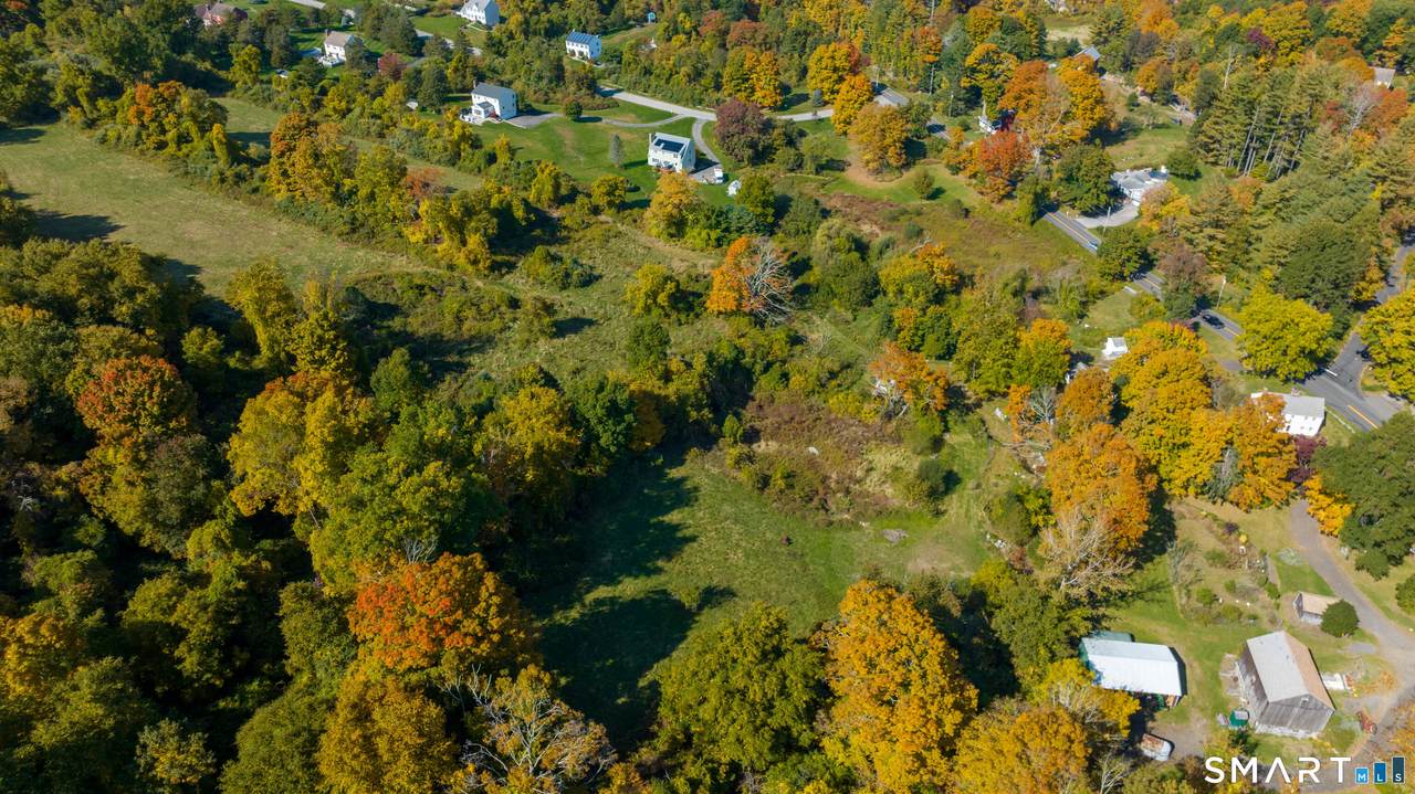 63 Currituck Road - Photo 1