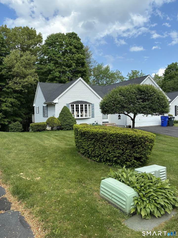 42 Pondside Lane - Photo 1