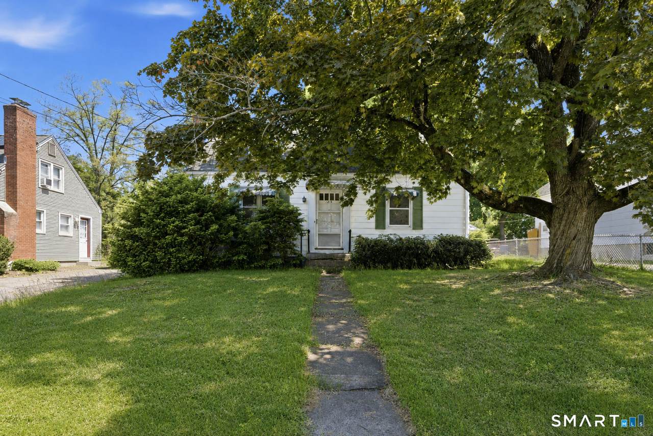 123 Benton Street - Photo 1