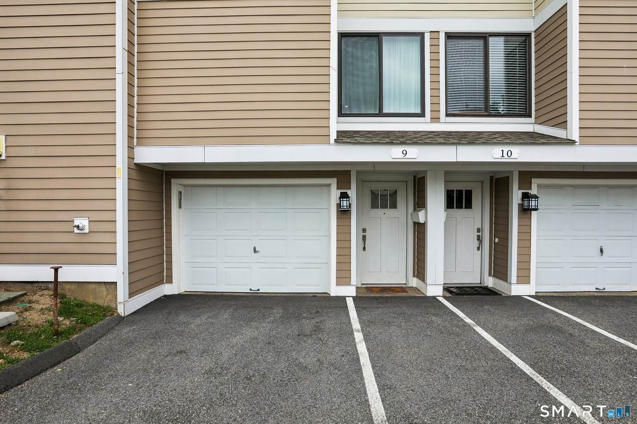 9 Lawson Lane - Photo 1