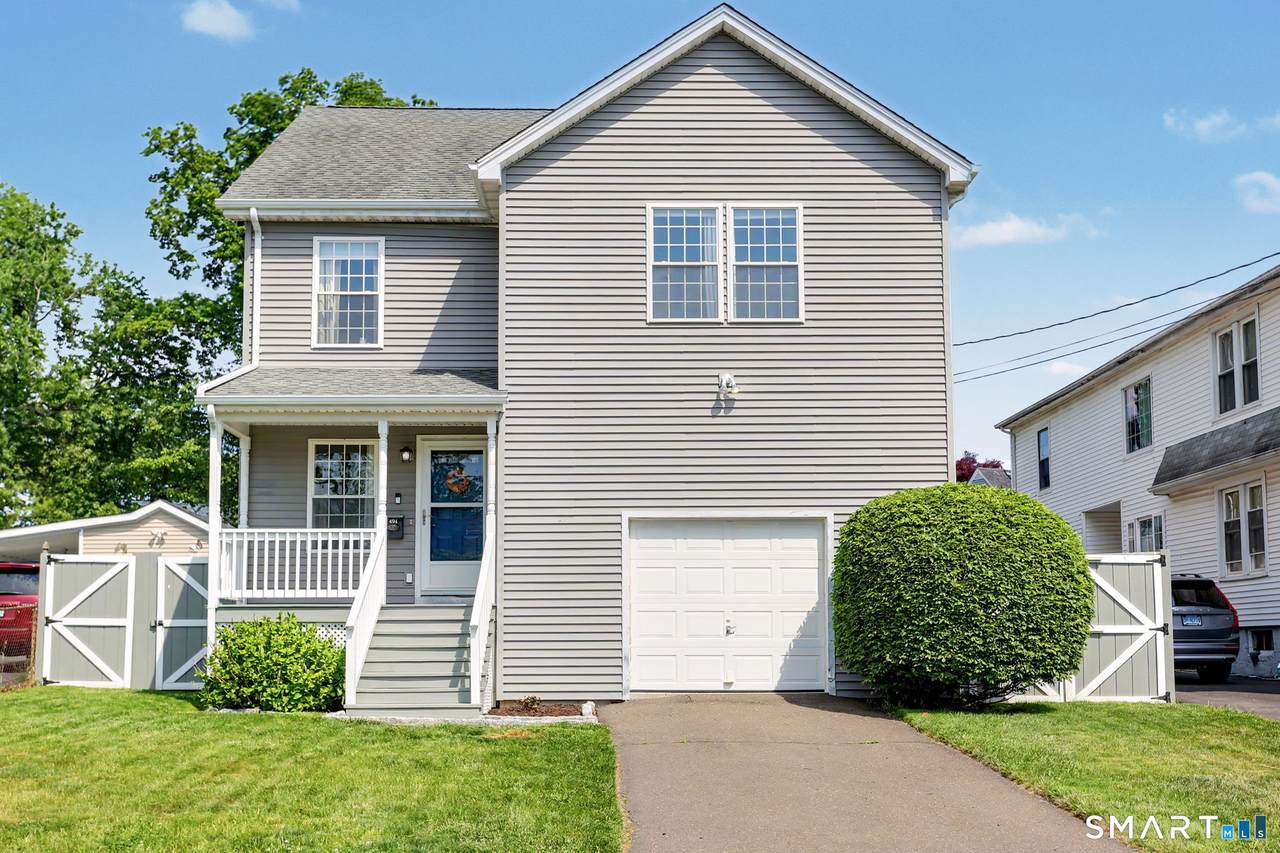 494 Franklin Avenue - Photo 1