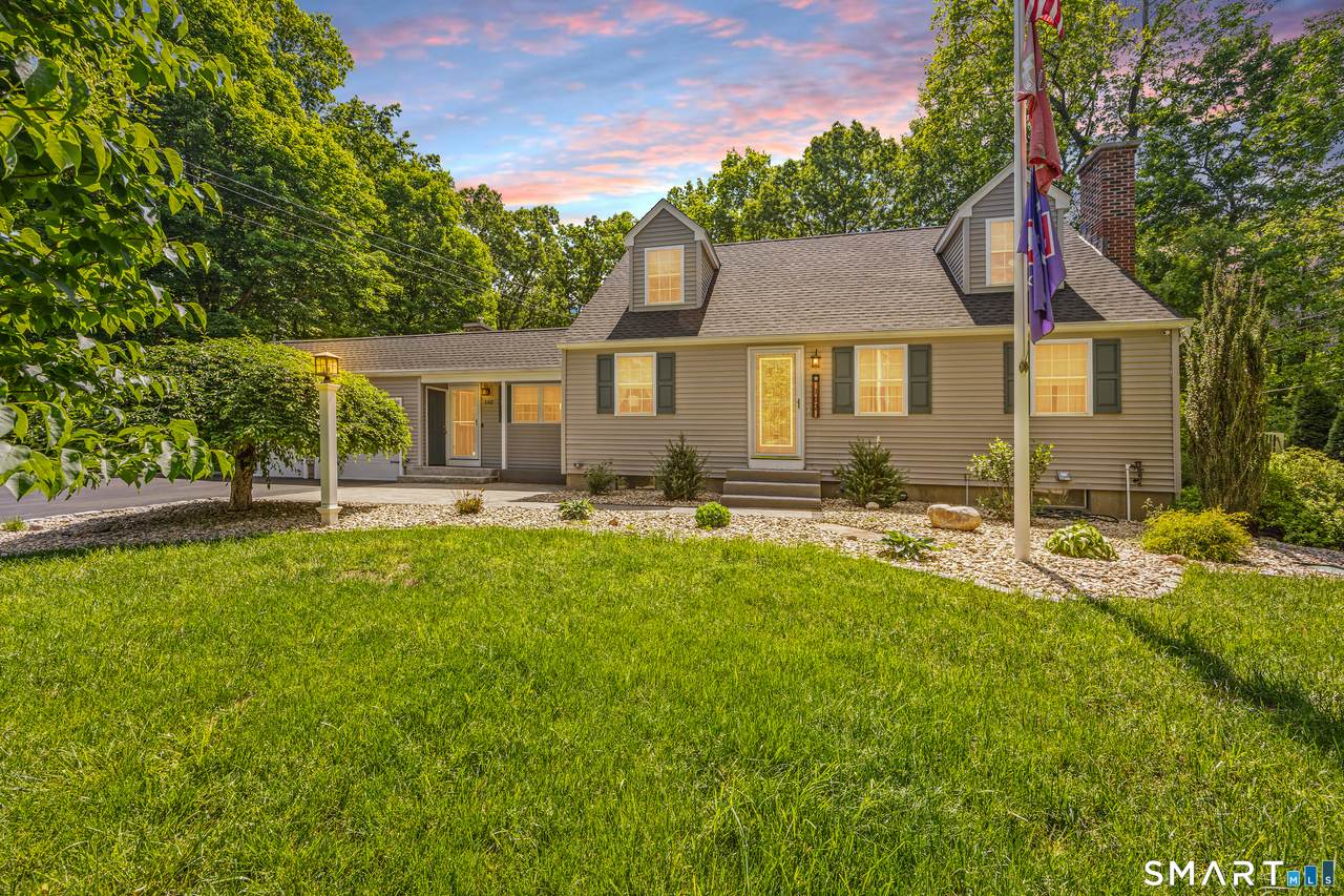 102 Knollwood Road - Photo 1